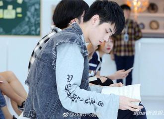 [新闻]171010 ZERO-G男团成员首谈丧文化：别喝太多毒鸡汤