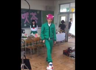 [新闻]171015 山崎贤人《齐木楠雄的灾难》幕后花絮之踢足球