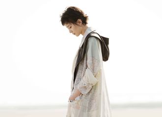 [新闻]171030 刘诗诗《InStyle优家画报》封面大片释出 知性与帅气并存