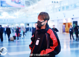 [新闻]171102 徐海乔北京飞厦门 保暖与时尚双满分