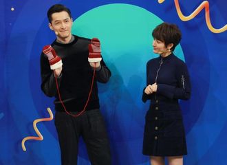 [新闻]171115 《快本》胡歌竞聘花样百出 杜海涛卖膏药屡试奇招