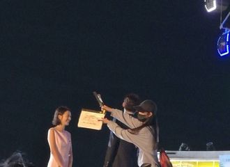 [分享]181117 熊老师闭关拍戏 一组《国民老公》路透照回味陆瑾年