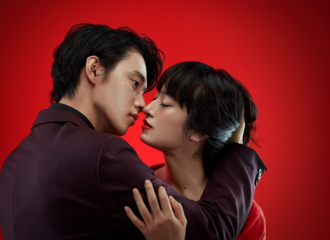 [新闻]171202 《致命的吻》写真照公布  男友力满满的贤贤