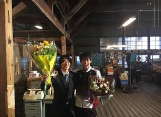 [新闻]171225 《陆王》最后一话   山崎贤人与竹内凉真的合照