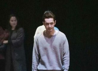 [新闻]180101 胡歌暖心私信白血病网友 自称不是骗子超萌