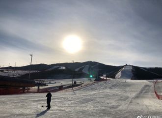 [分享]180106 小新“炫耀”凌晨5点起床练习滑雪 kids却并不买账