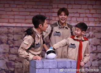 [新闻]180123 徐海乔节目录制公开 一身工装与萌娃共同闯关