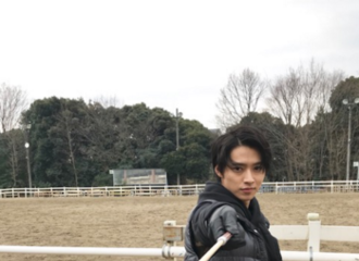 [新闻]180126 《致命之吻》ameblo更新山崎贤人花絮照  