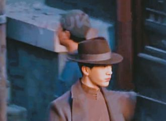 [新闻]180129 《南烟斋笔录》井柏然拍摄路透来袭 叶老板长褂搭配风衣演绎民国风情