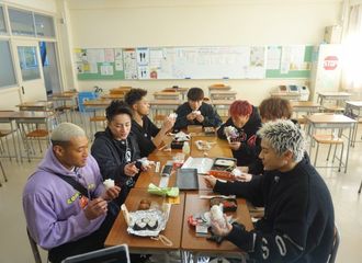 [新闻]180130 《GENE高》花絮照更新  找到片宝了吗？