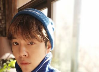 [新闻]180201 徐海乔为某拍照手机更博宣传 发放暖意十足的自拍福利