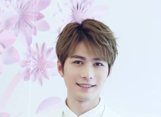 [分享]180227 感受来自陈学冬的正装杀 完美驾驭白色色调尽显王子范儿