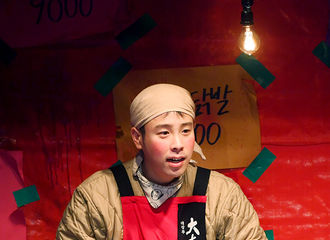 [新闻]180305 我们的话剧演员表猪猪带来的演出实在是太精彩了