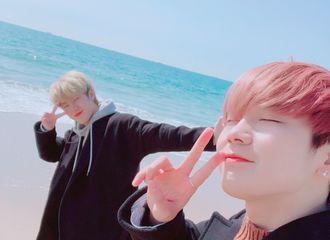 [新闻]180312 啃他的釜山游记，小清新画风旅游照来袭