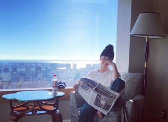 [新闻]180316 你“消失”的大宝贝徐海乔寄回两张照片 旅游疑似越走越远？