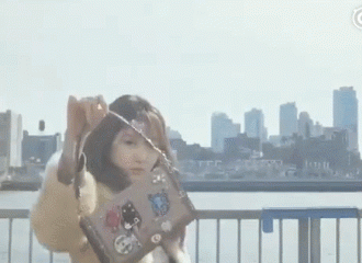 [分享]180318 在夹缝中寻找朴信惠的身影 是我们闪耀的小仙女啊