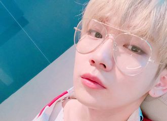 [新闻]180330 甜蜜蜜的樱花少年kenta 这个日本boy真的很迷人