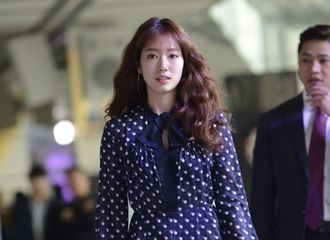 [新闻]180422 路人看了信惠真人之后的感叹“比想象中更加漂亮”