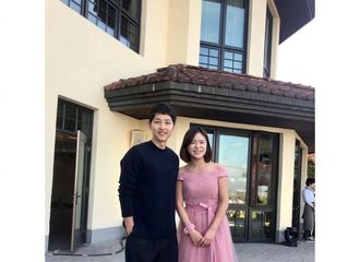 [分享]180424 宋仲基参加友人婚礼合照再更新 一举一动绅士十足