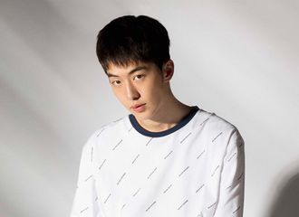[分享]180513 纯洁白衣少年  南柱赫全新代言画报公开