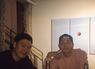 [分享]180515 可爱暴击预警！对着相机卖萌的粉红少年实力犯规