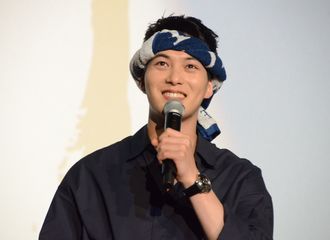 [新闻]180613 日本电影界也踏足 李宗泫出席《生存街》见面会