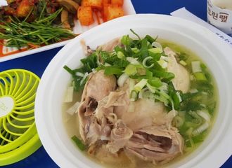 [分享]180615 与张东健暖暖的情谊  宋仲基为《Suit》剧组送上午餐参鸡汤
