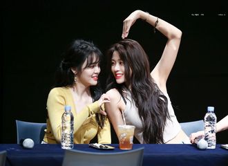 [分享]180619 雪智的默契怎么了？连比个心都甜齁甜齁的