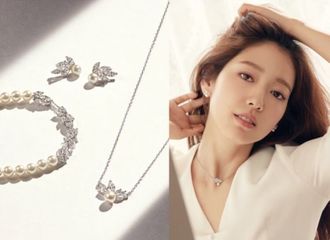 [新闻]180708 “美到哭”这又是什么神仙姐姐拍摄的画报啊