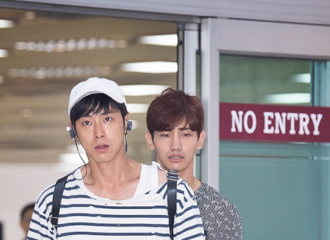 [新闻]180721 东方神起结束日本行程 经由金浦机场返回韩国