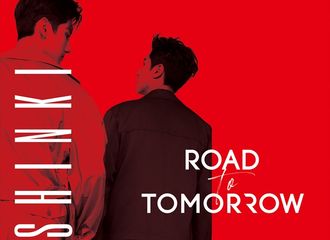 [新闻]180804 又多了一个旅游打卡圣地：东方神起“Road to TOMORROW”画廊开展了！