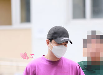 [新闻]180809 小紫薯李大萌出现 看过都说好的blingbling大眼睛