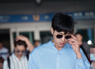[新闻]180818 东方神起结束泰国演唱会行程 经由仁川机场入境返韩
