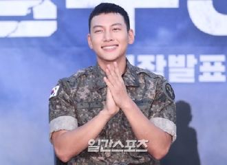 [新闻]180909 born to be演员 小池《武官学校》首演观后馆
