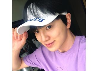 [分享]180923 成种ins分享自拍照 卖完才能回国你看了吗？