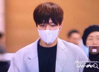 [新闻]181003 明洙结束美国行程返韩 连小朋友也陷入魅力