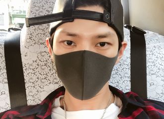 [分享]181008 因为郑泽运不孤单的周末 推特暴风更新与粉丝互动