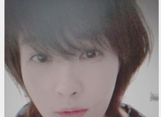 [分享]181027 温馨有爱的《赤月青日》剧组！金宣儿前辈认证车学沇马卡龙礼物