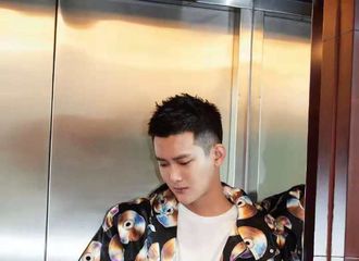 [分享]181103 熊梓淇携手HM拍摄大片曝光 潮酷有趣玩转复古新色彩