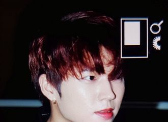 [新闻]181111 优贤金浦机场出境 逆生长美男的all black时尚