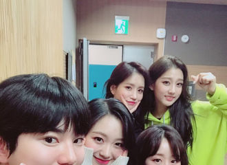 [新闻]181206 武林家族合体 Lovelyz出击成种的电台节目