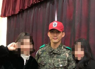 [分享]190124 瘦回爱豆身材？！来感受一下不到1个月瘦了6kg的泽演近照吧！