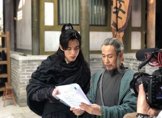 [新闻]190125 《将夜2》观主襄阳戏份杀青 发博表示和大家合照很开心