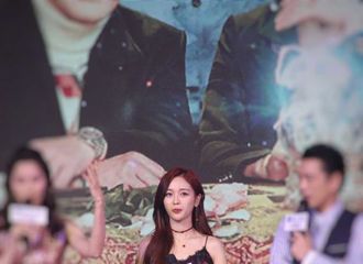 [分享]190131 女明星生图battle 吴宣仪的颜能打能扛