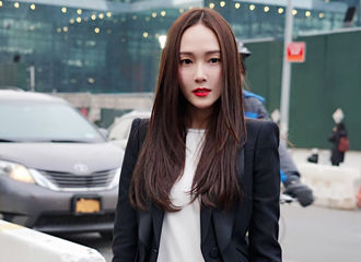 [分享]190212 中分女王霸气立显 Jessica郑秀妍出席纽约时装周Proenza Schouler大秀