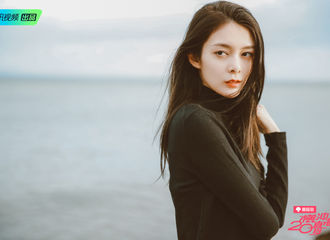 [新闻]190215 傅菁突尼斯海边照再更新 美好的一天由傅菁的绝美侧颜杀唤醒