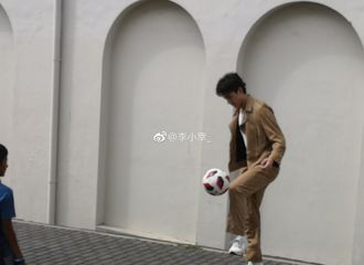 [分享]190217 斯里兰卡路透饭拍 是阳光大男孩吴磊
