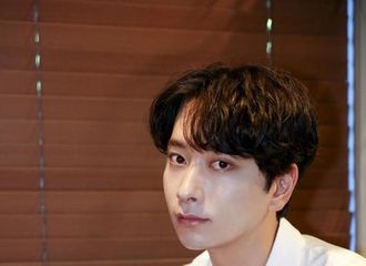 [新闻]190218 2PM黄灿盛有望出演Netflix原创电视剧《我一个人，你》