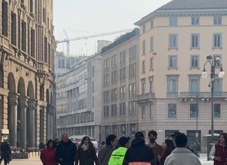 [分享]190221 米兰偶遇合集 期待秀场上的吴磊