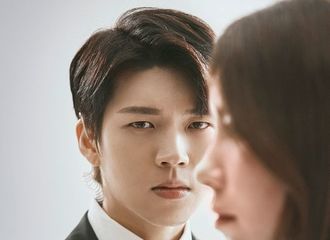 [新闻]190224 INFINITE南优贤音乐剧《The Days》首场公演赢得观众起立鼓掌 “南武英的魅力爆发”